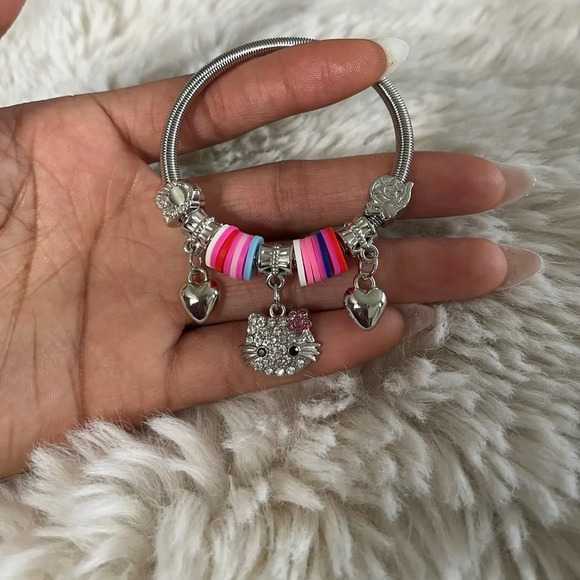 Kids Handmade Kitty Charm Bracelet NWOT - Picture 2 of 2